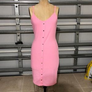 Pink ribbed dress with silver buttons